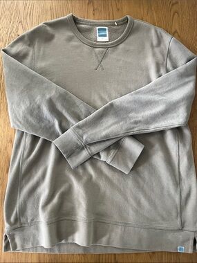 Jason Scott Men's Classic Crewneck Sweatshirt  in Light green